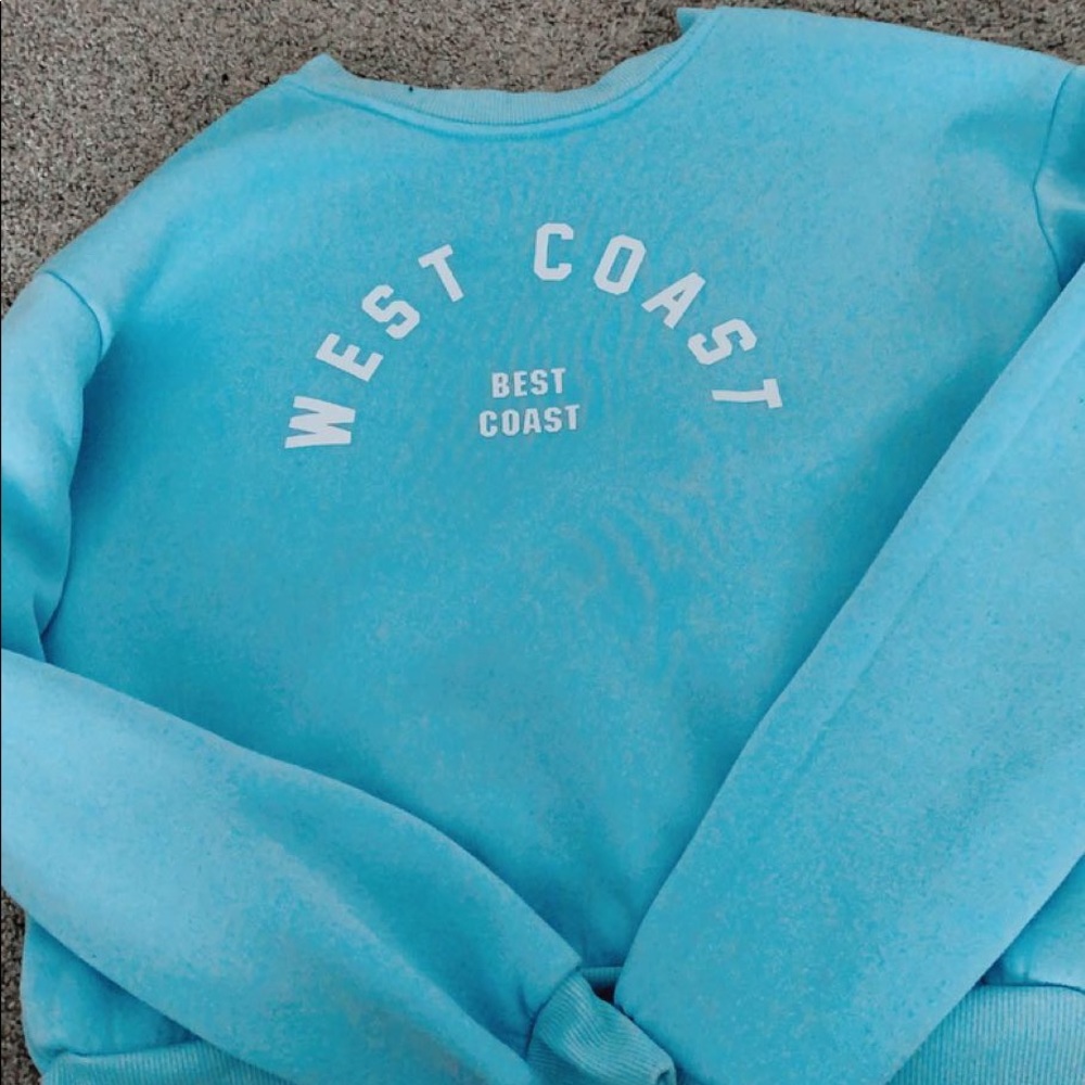 crew neck